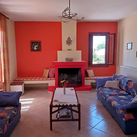 για μεγάλες παρέες και οικογένειες Villa *