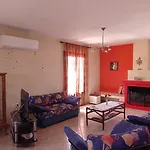 βίλα για μεγάλες παρέες και οικογένειες